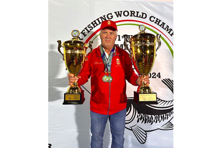 Papp József csapatban aranyat, egyéniben bronzérmet szerzett a világbajnokságon