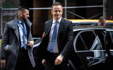 Szijjártó Péter: az elmúlt napokban jelentősen megnőtt az autóipar érdeklődése Magyarország iránt