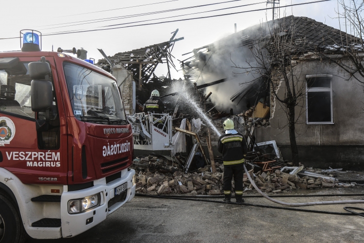 Gázrobbanás történt egy társasházban Veszprémben