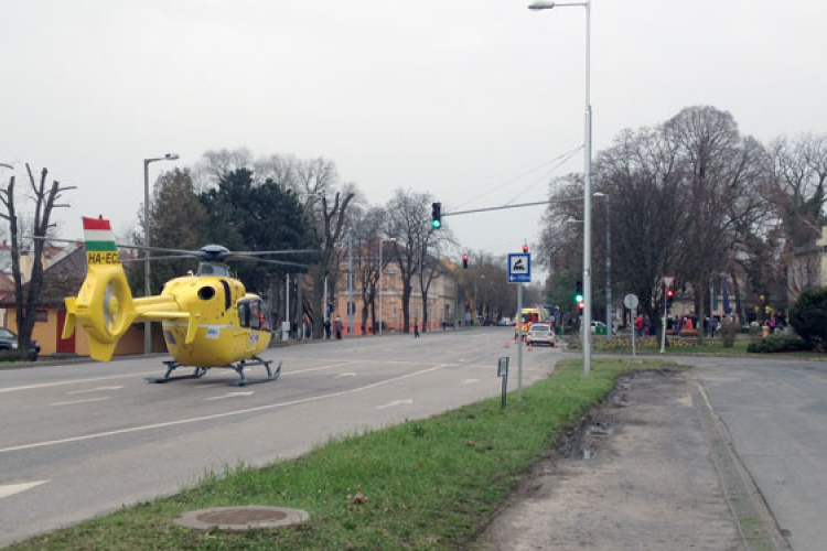 Kerékpárost gázoltak a Hunyadi téren. Befejeződött a helyszínelés - frissítve!