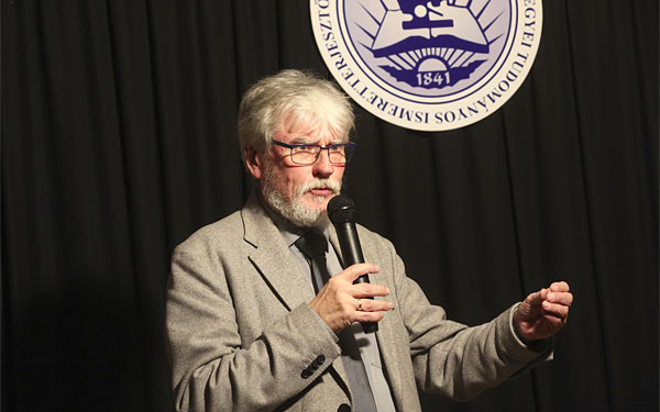 A koppányi aga testamentuma történész szemmel címmel tartott előadást Dr. Szakály Sándor történész-professzor