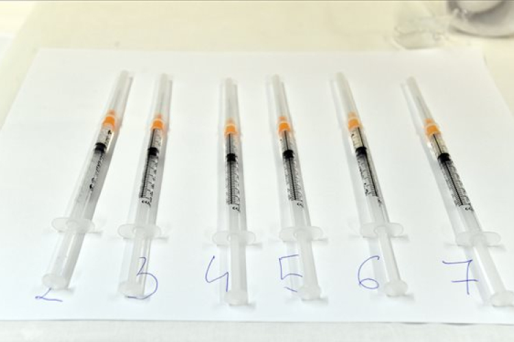 Olaszország kifogyott az oltóanyagból